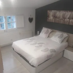 Piso En Pueblo Pequeño Tranquilo Y Acogedor , Gerona España